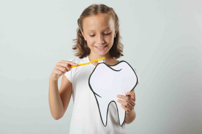 Quando cadono i molari da latte Quando cadono i molari da latte